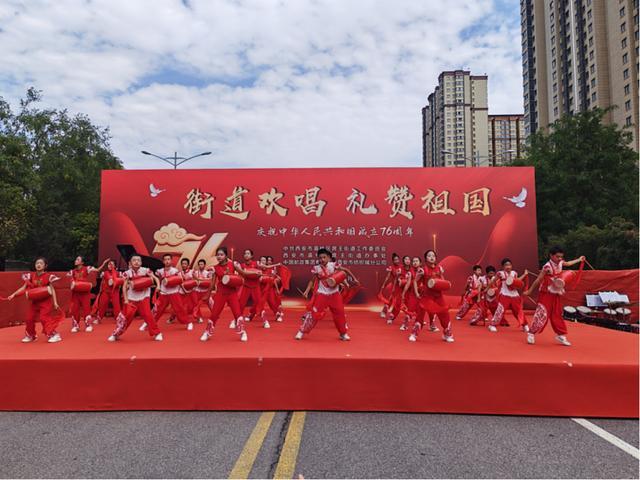 席王之眼：“发现美遇见好守护爱绽放笑”主题系列活动 绽放笑—